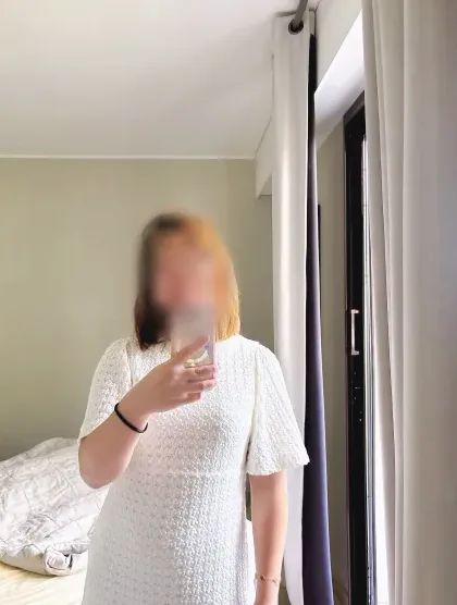 Esther, 30