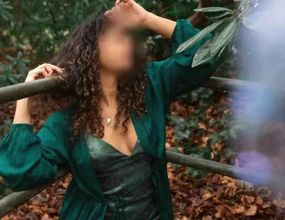 Karoline, 36