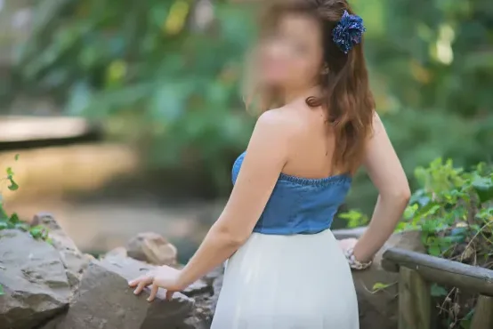 Karoline, 30