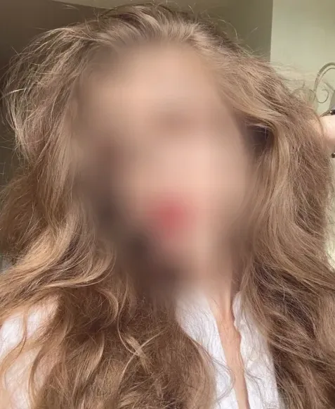 Marianne, 20